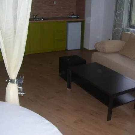 Studio Romantika Apartment *
